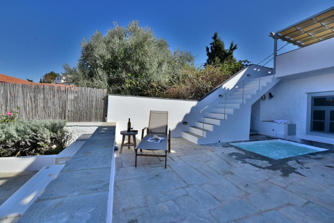 Villa Loukia Hydra  Esterno foto