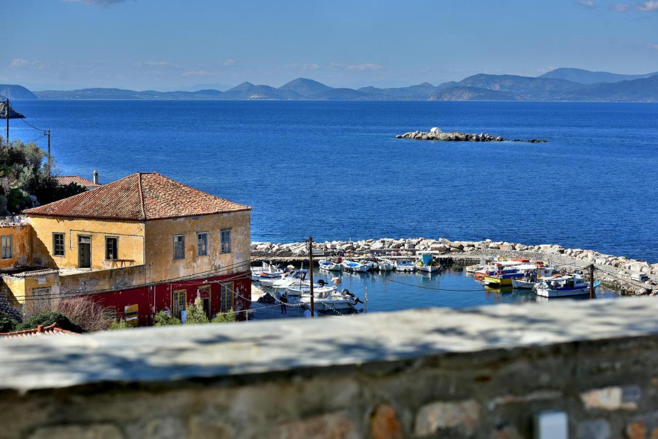 Villa Loukia Hydra  Esterno foto